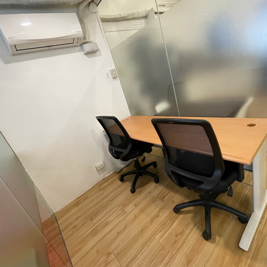 Office Space | Meeting Room (1 to 2 People) - Day Use